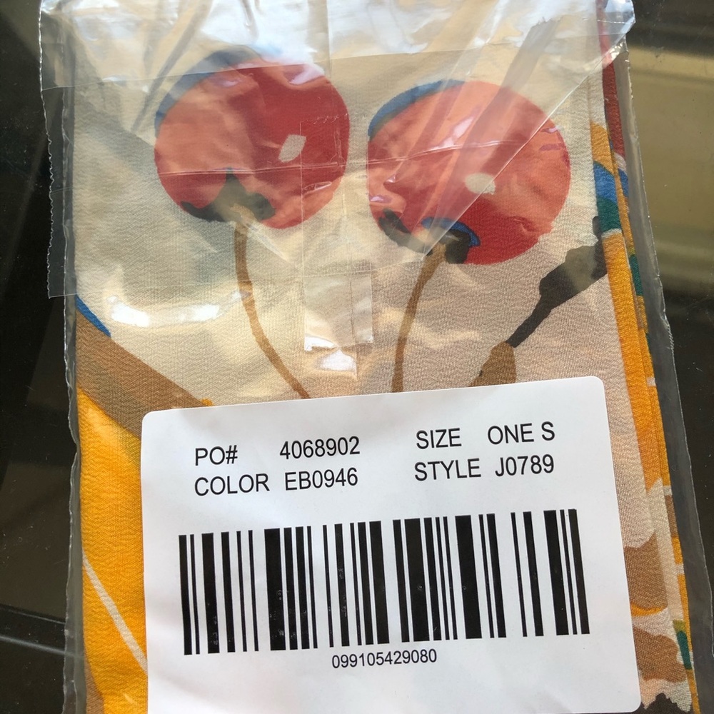 🍒NWOT Madewell Silk Bandana - Picture 3 of 4
